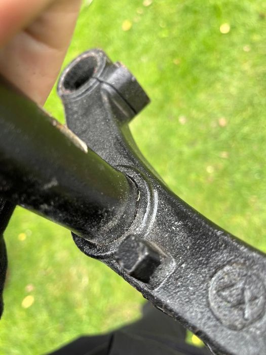 Траверса Yamaha Aerox