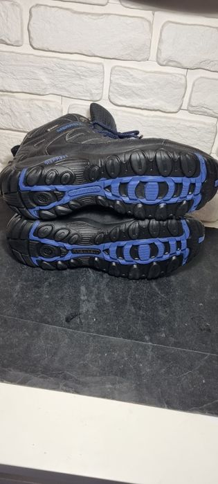 Merrell 46.        .