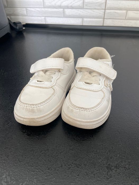 Кеди білі для дитини