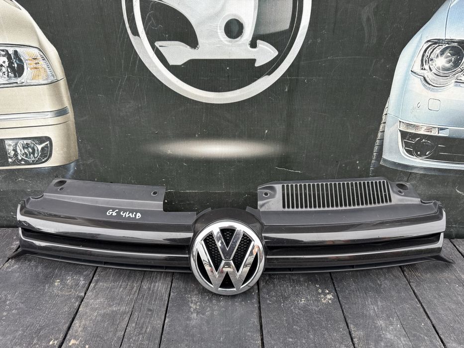 Решетка радиатора Гольф 6 универсал решітка радіатора Golf 6 хетчбек