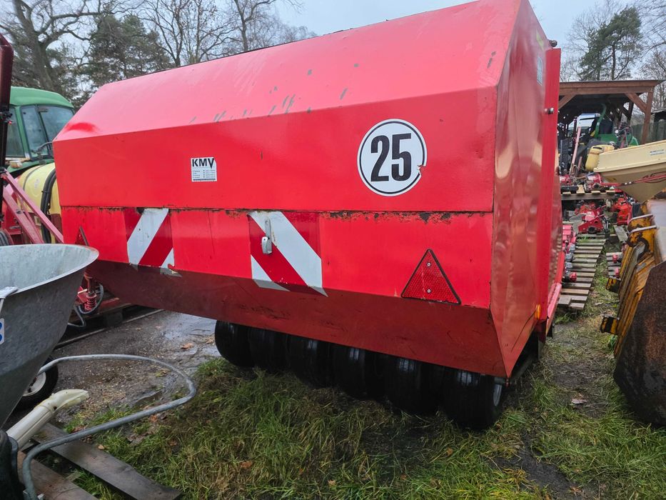 Zbieracz Wiedenmann zamiatarka John Deere TC125 szczotka do liści Toro