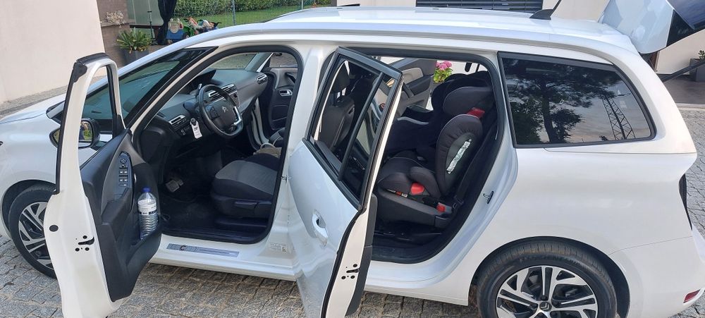 Citroen C4 Series 7 lugares