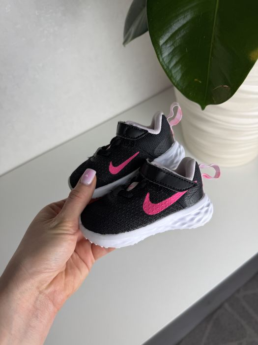 Дитячі кросівки Nike, розмір 18,5, устілка 9 см