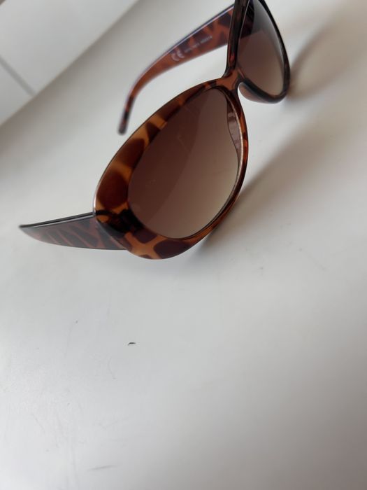 Okulary przeciwsloneczne.