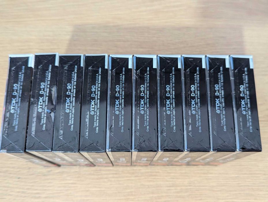 Аудіокасеты аудио кассеты лот 10шт. TDK D90 High Output (на болтах)