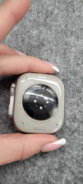 Продам Apple Watch Ultra з новим оригінальним ремінцем