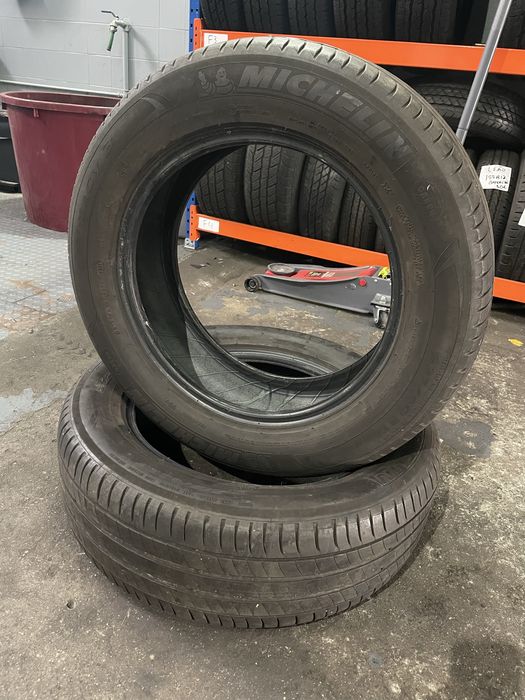 Pneus 225-60-R17