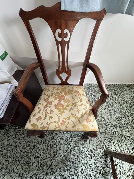 Conjunto de 6 cadeiras antigas
