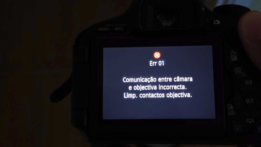 Canon EF 28-300mm f/3.5-5.6 L IS USM - * Avaria *