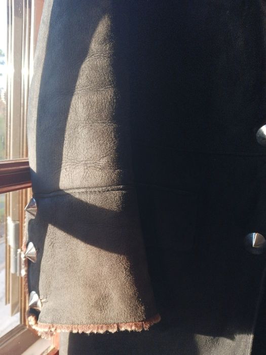 Casaco muito quente,pele genuína t.36, 38€