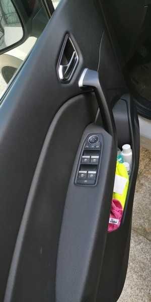 Renault Captur Exclusive Blue dci 95 - COMO NOVO