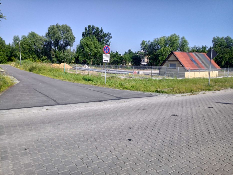 Działka przemysłowa Środa Śląska /Komorniki - utwardzona, ogrodzona
