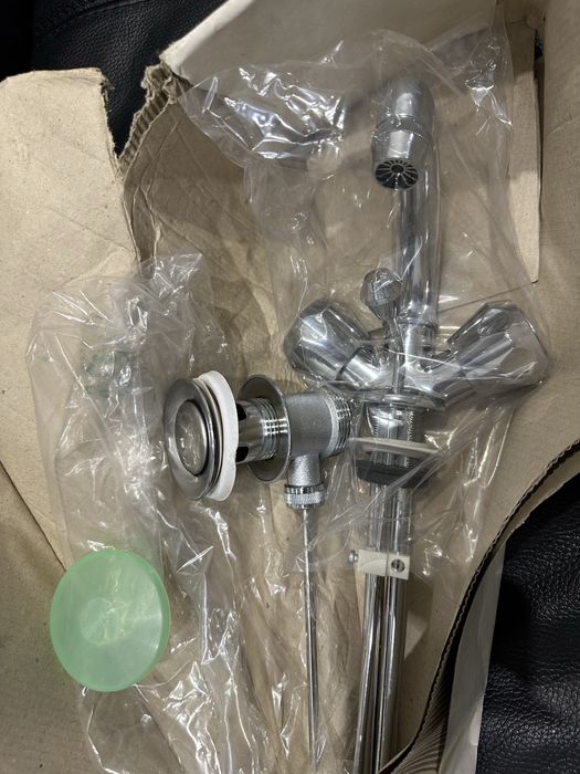 Смеситель для умывальника