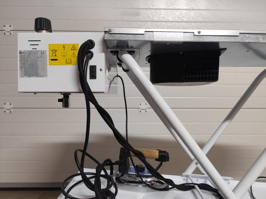 Ferro/tábua de Engomar com Caldeira de Cobre – Profissional