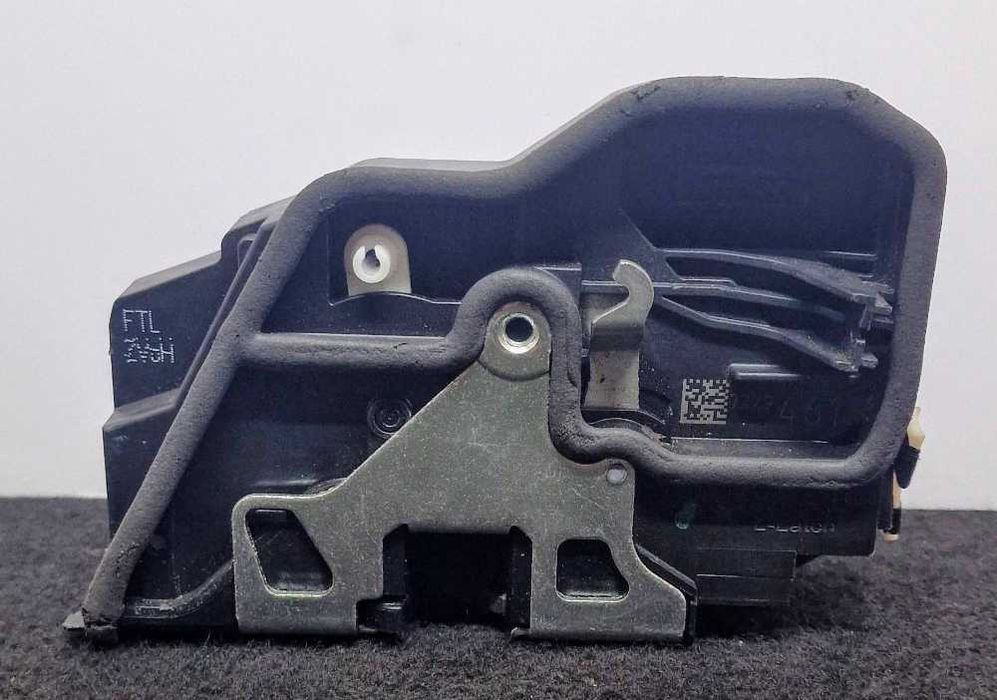 Fechadura / Fecho Porta Frente Esquerdo BMW 1 (F20) ano 2013