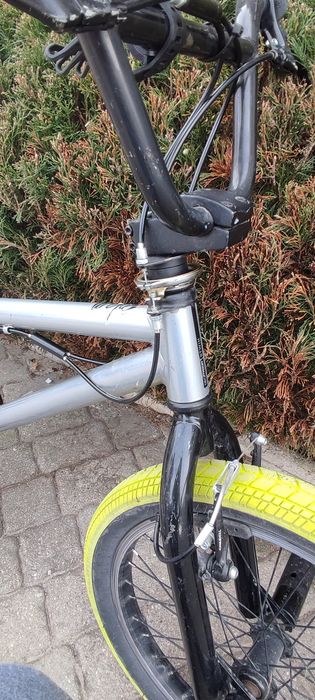 Rower BMX, szary, koła 20 cali + pegi