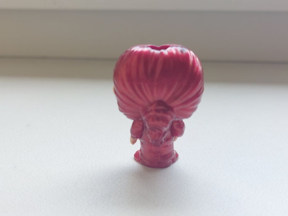 ОБМІН Фігурки Kinder Joy Stranger Things + Значок в подарунок