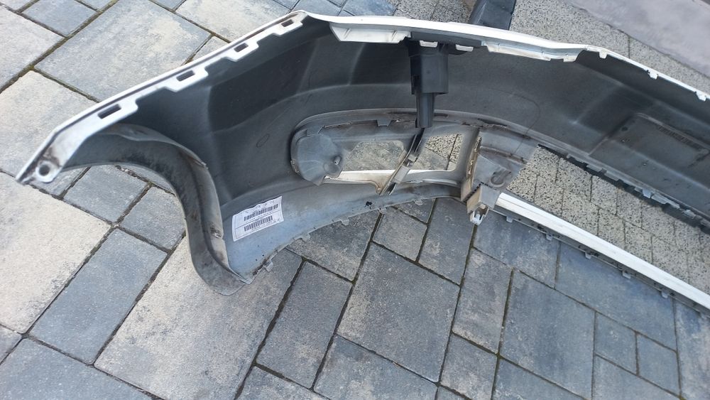 Vw touran 10-15  zderzak 1t0 przód przedni bialy lb9a spryski spryskiw