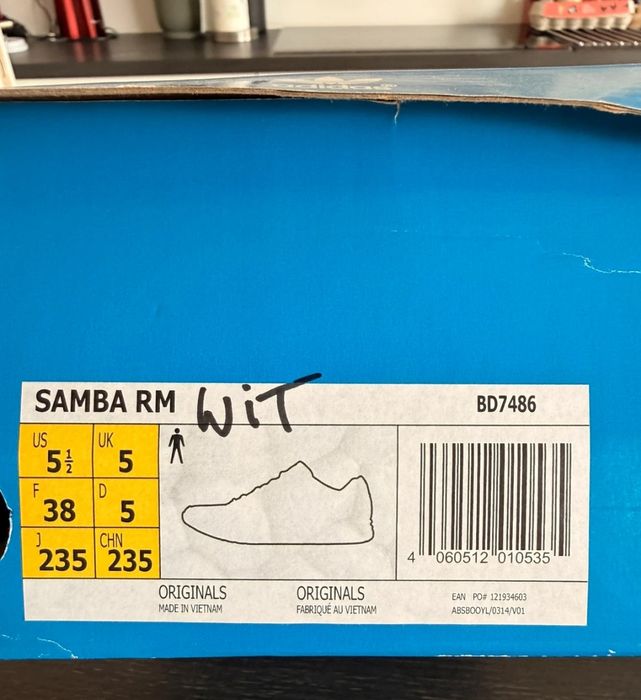 Tênis Adidas Samba 37