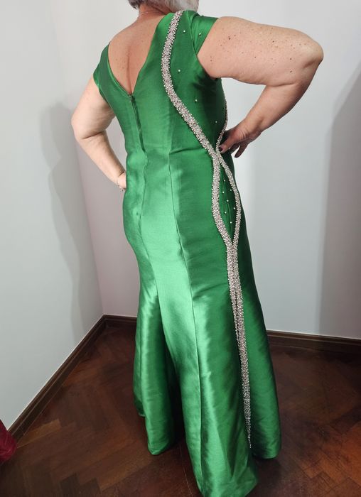 Vestido verde de cerimónia, tipo sereia, nr. 44