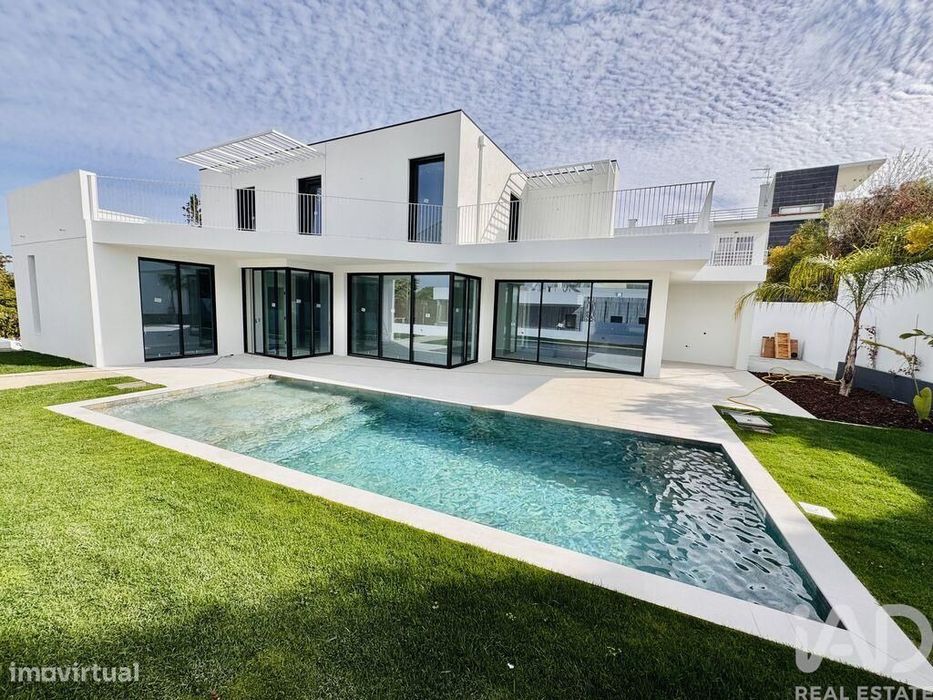 Casa / Villa T4 em Sesimbra (Castelo) de 336,00 m2