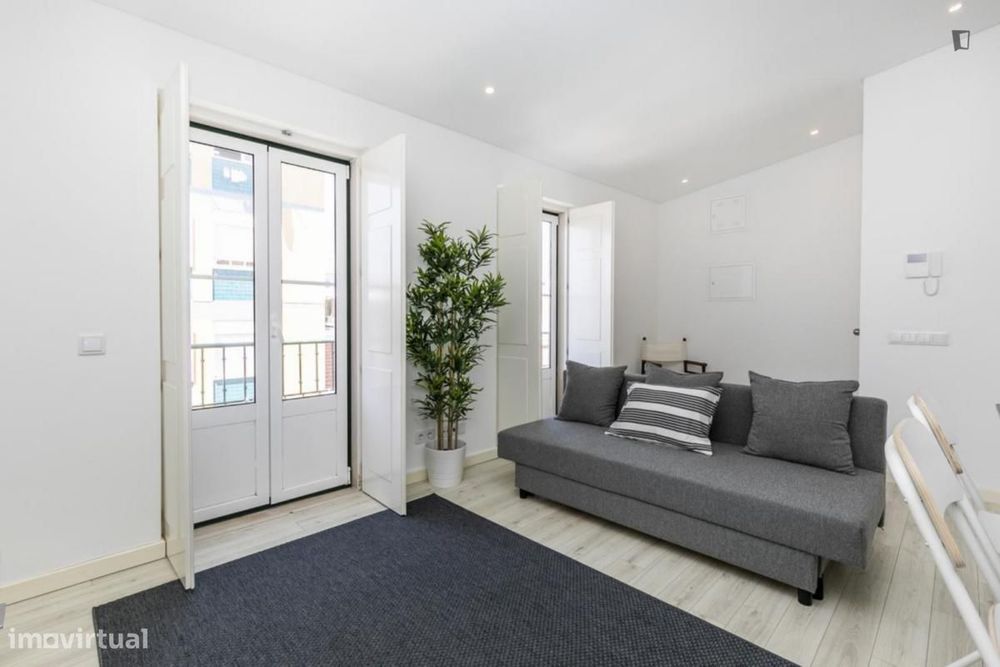 Apartamento com 2 quartos - localizado em Arroios Lisbon