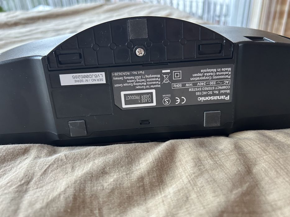 Mikrowieża Hi-Fi Panasonic SC-HC200 CD/FM/Bluetooth, stan bardzo dobry