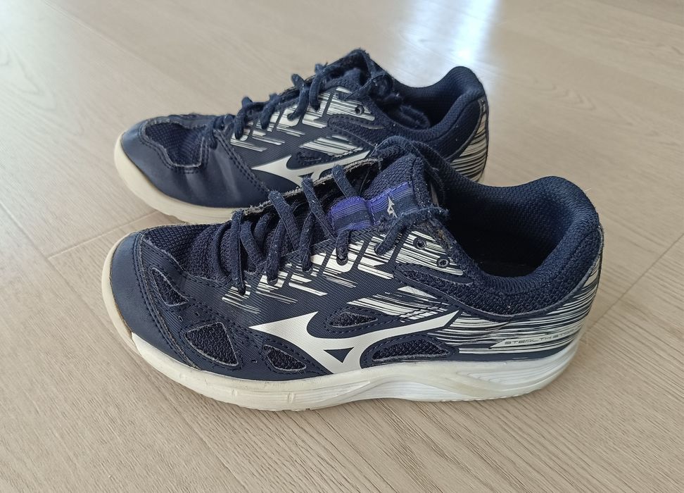 Mizuno Stealth Star Junior rozm. 34