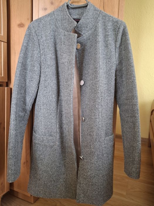 Wełniany płaszcz
