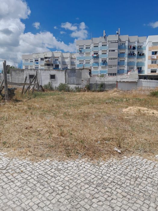 Terreno urbano no Barreiro