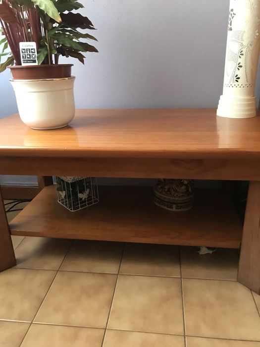 Mesa de cento , em cerejeira