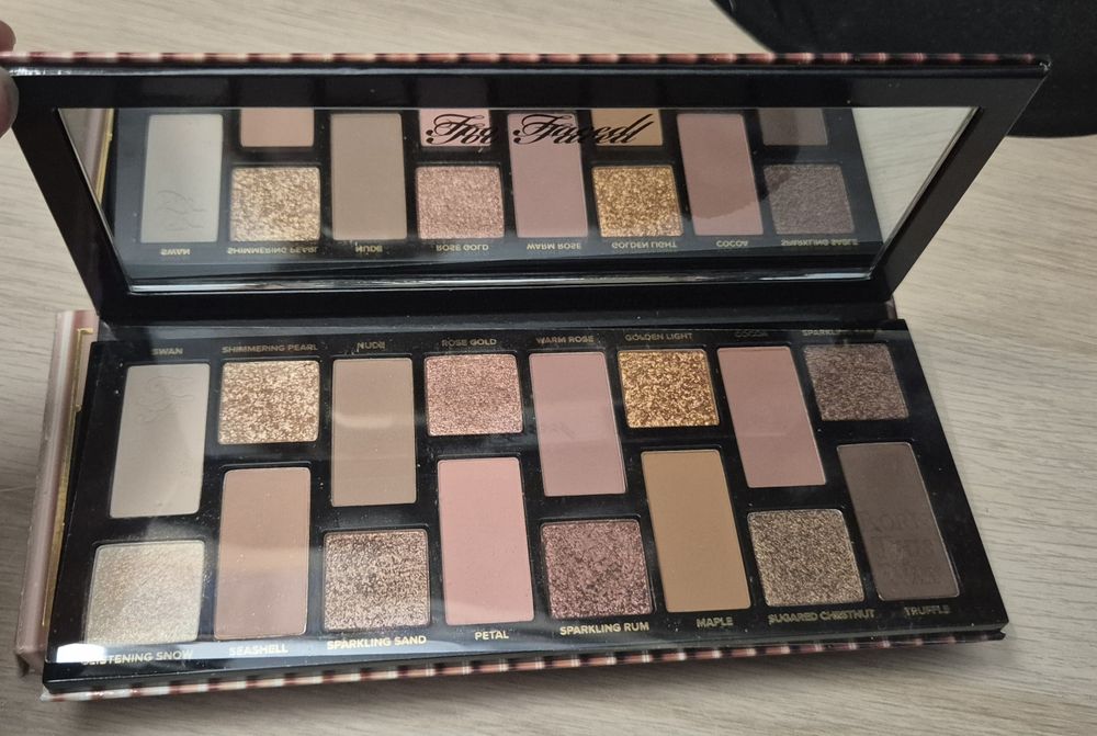 Too faced paleta cieni