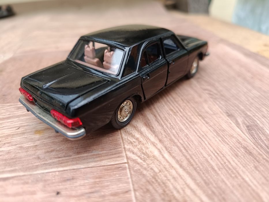 Продам газ 3102 волга. Масштаб 1 :43. Саратов.