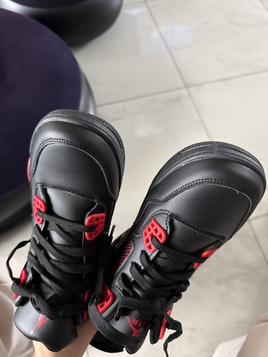 Buty Air Jordan nowe 43