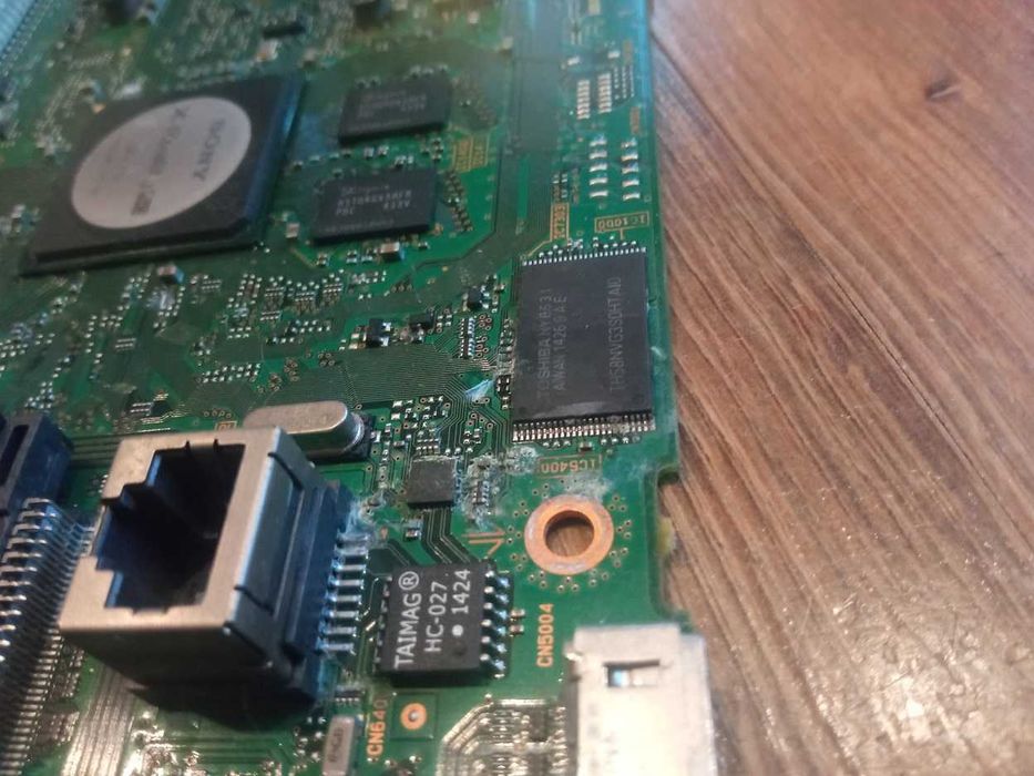 Płyta główna Sony 40W605B uszkodzona, po zalaniu.
