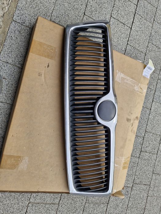 Gril atrapa zderzaka skoda oktawia