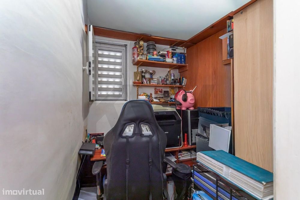 Vende-se T3 na Calçada de Santana com vista Rio Tejo e cidade Lisboa
