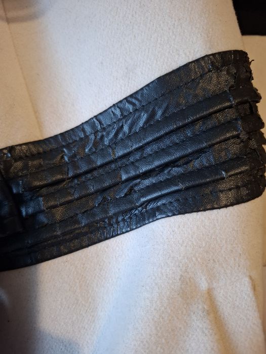 Elegancki plaszcz z futrem futerkiem wiązany bezowy XL 42