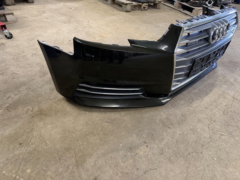 Zderzak przedni audi a4b9