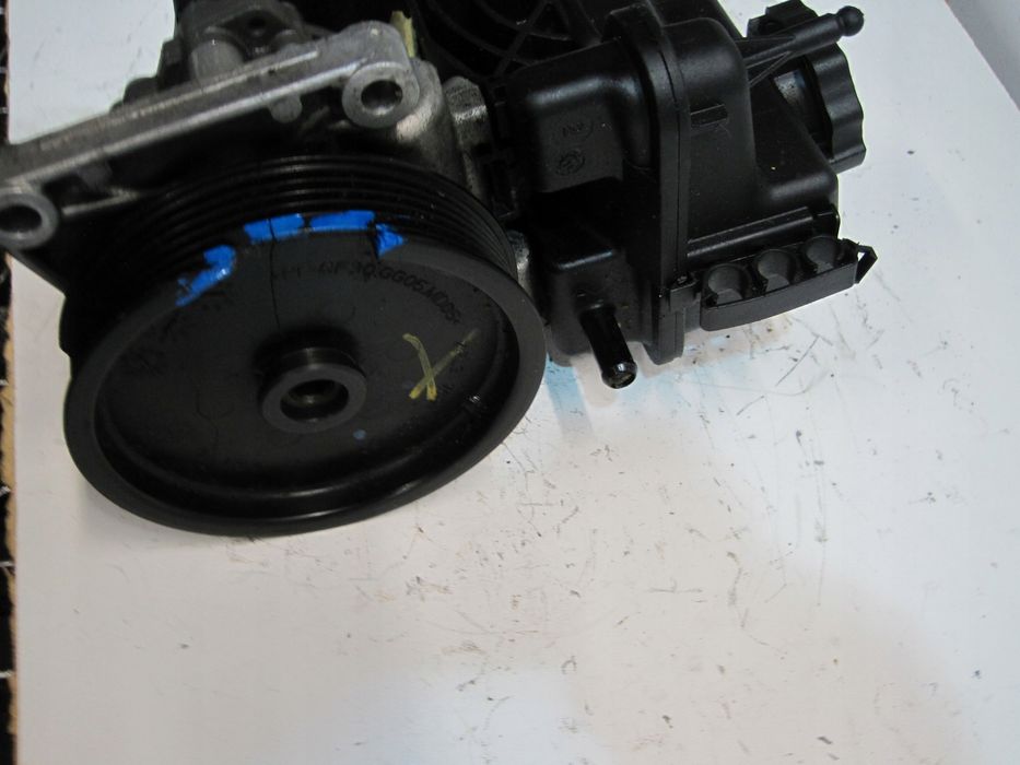 Pompa wspomagania Mercedes C KLASA 204 2,2CDI A0064664701