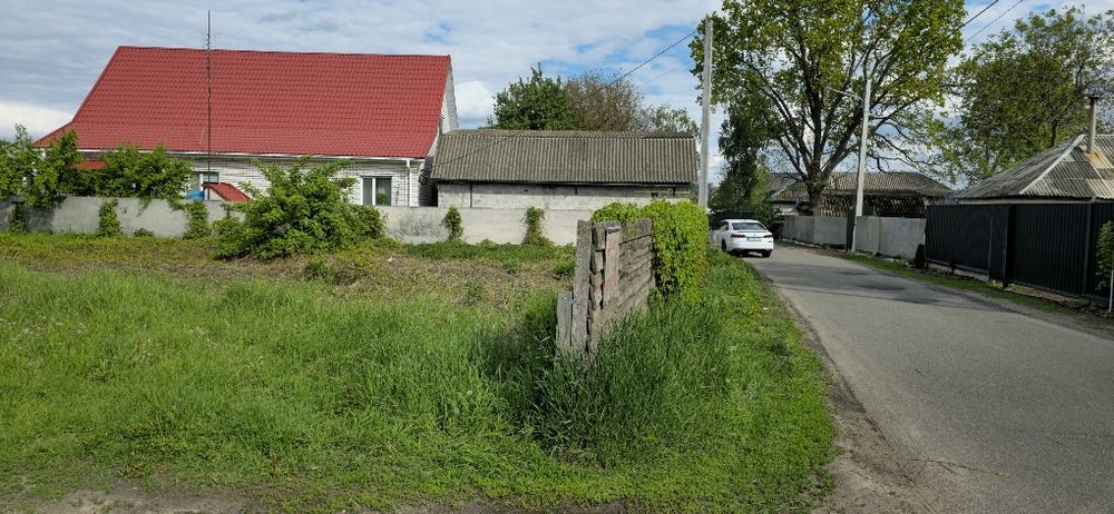 Красилівка власник недорого продам ділянку в ЦЕНТРІ СЕЛА під будівницт