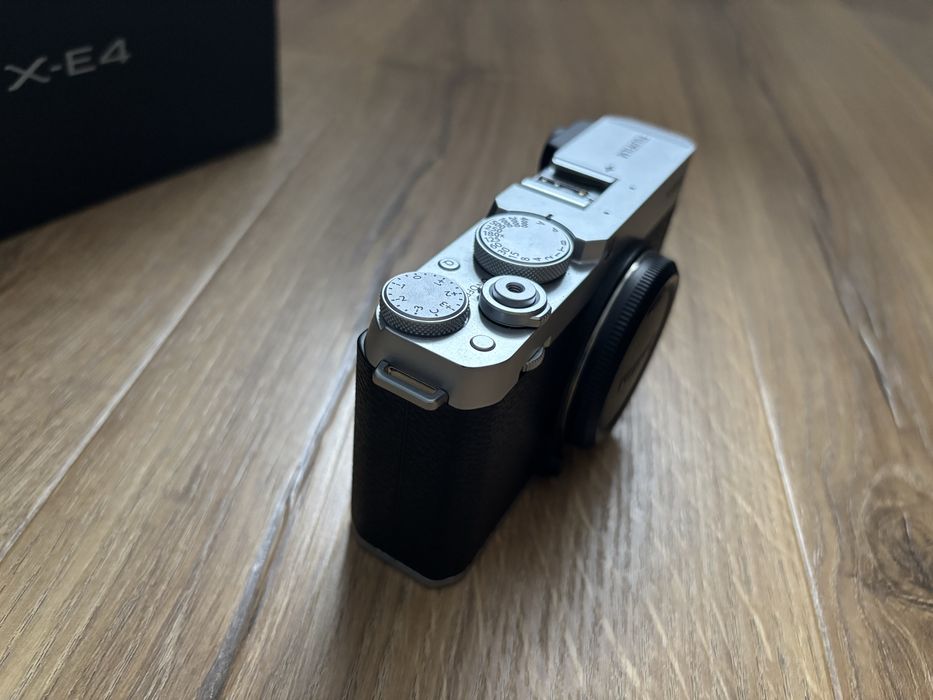 Fujifilm x-e4 piękny stan