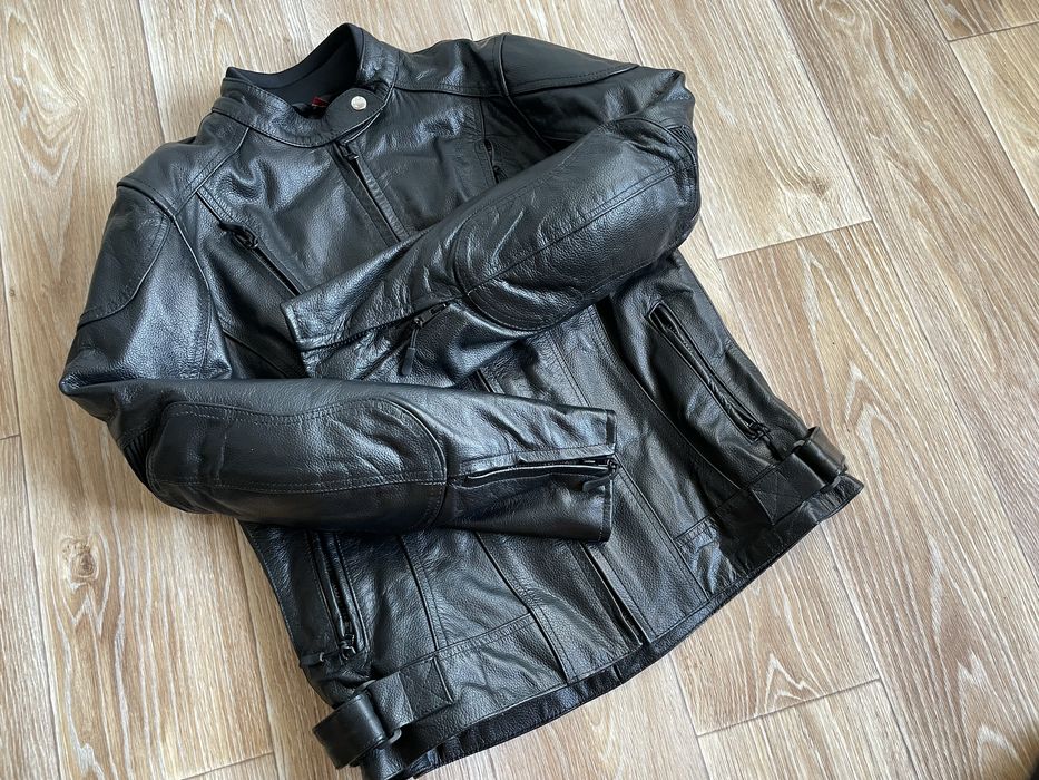 Стильова мотокуртка в ідеальному стані! Шкіряна! L розмір
