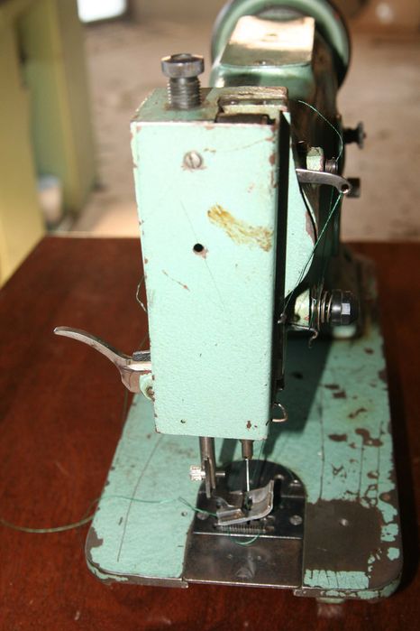 Швейна машина зігзаг 26 клас