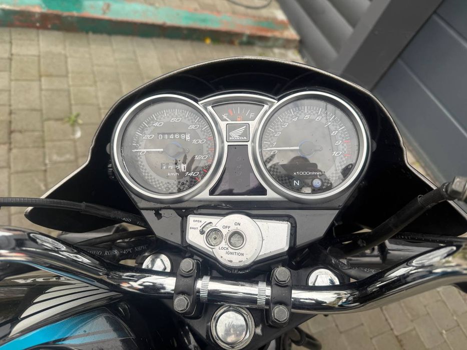 Honda cb125e 2012 року