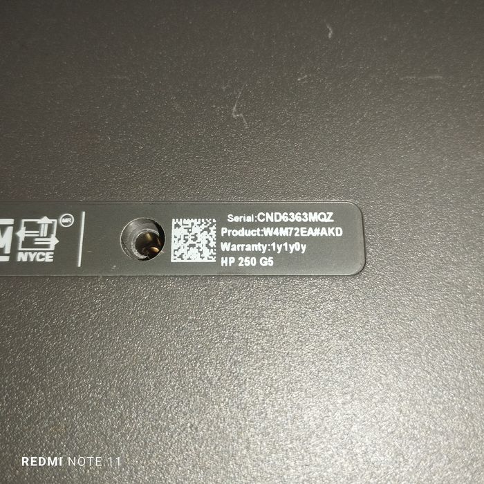 Laptop HP 3165ngw sprzedaje jako uszkodzony