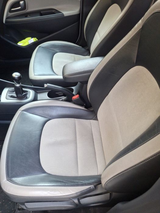 Vende-se Kia Rio 1.2 84cv