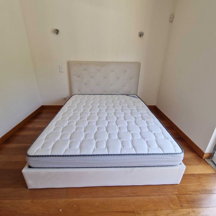 Camas de Casal Estofadas de Luxo 199€ Disp. em Várias Cores! 190x140m!