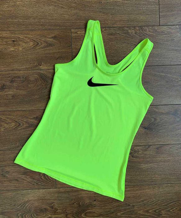 Жіноча майка Nike