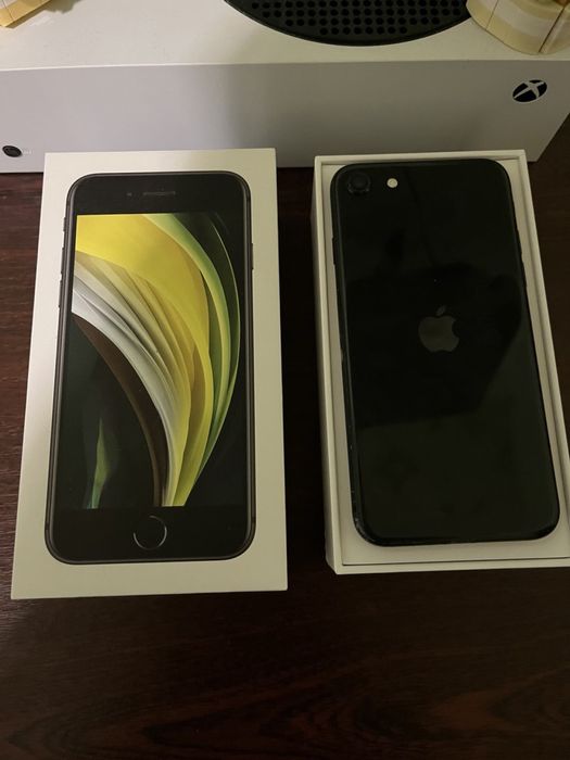 Iphone se 2020 64gb з повним комплектом